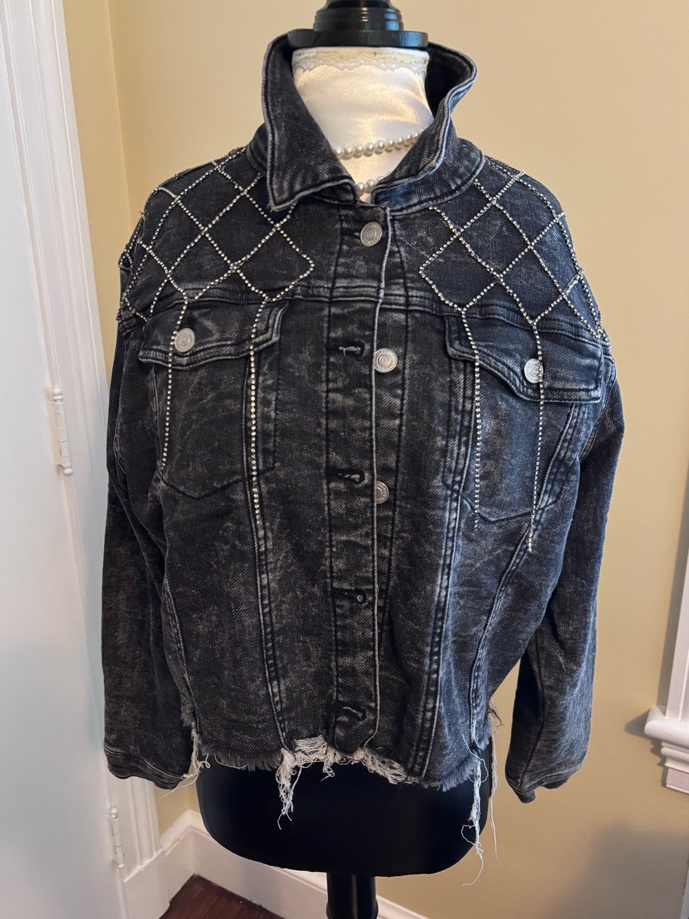 THRILL JEANS Blue Jean Jacket